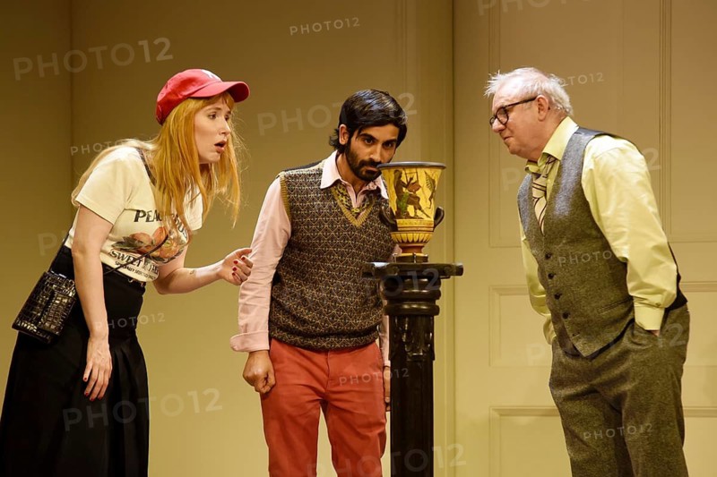 Joachim Krol (Wolfgang), Christin Nichols (Helena), Tanju Bilir (Jonas), Sophia oder das Emde der Humanisten, German premiere, photo rehearsal on 11.03.2026 at the Renaissance Theatre, Berlin, premiere on 15.03.2026
