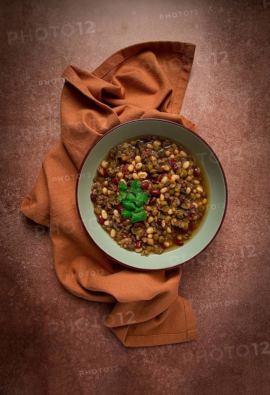 Bean soup, traditional Mexican cuisine, bean soup, beans, peas