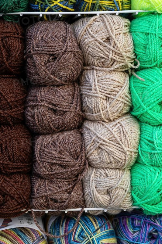 Sales shelf wool balls