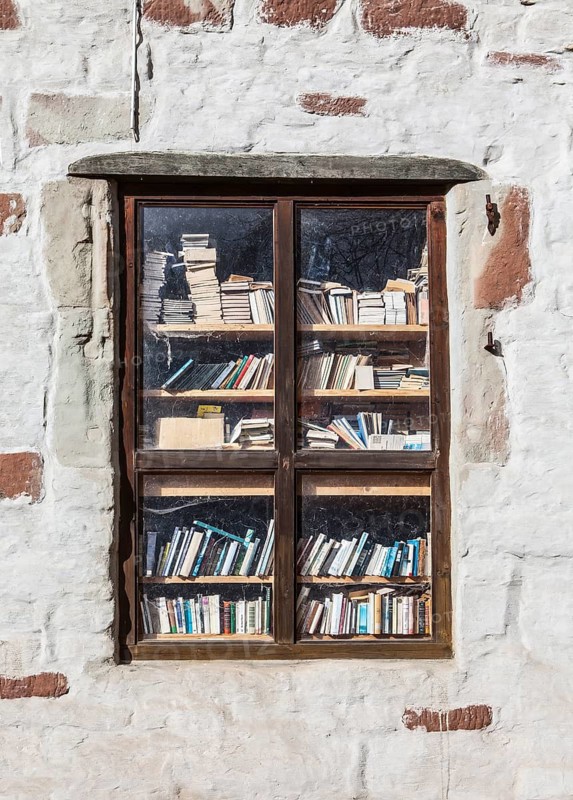 Katlenburg castle, book barn, book rescue project, Katlenburg-Lindau, district of Northeim, Lower Saxony, Germany