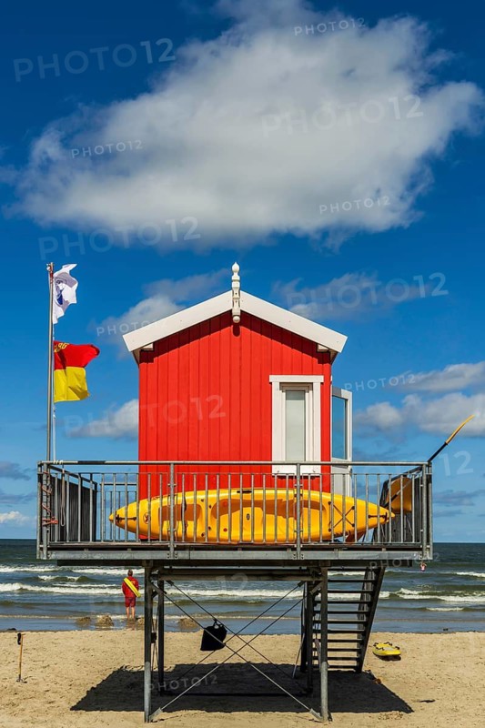 Hut for lifeguards, red, observation tower, rescue tower, beach, neutral, North Sea island, Langeoog, Germany