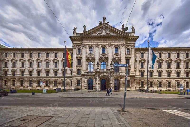 Palace of Justice, Munich Regional Court I, Ministry of Justice, Palace, Neo-Baroque style, architect Friedrich von Thiersch, façade with windows, sidewalk, roads, cloudy, cumulus clouds, Prielmayerstraße, Munich, state capital, district-free city, Bavaria, Germany