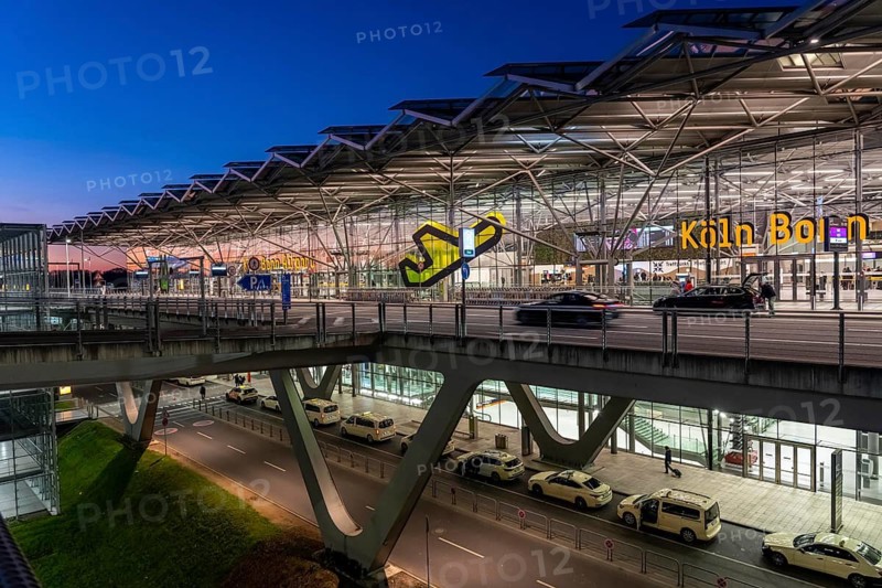 Terminal 2 at Cologne-Bonn Airport, departure level, arrival below, CGN, North Rhine-Westphalia, Germany