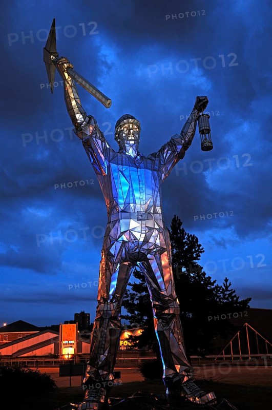 Statue The Brownhills Minor 12 m high, artist John McKenna, Chester Road, Brownhills, Staffordshire, England, Great Britain