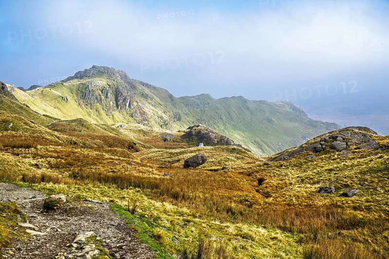 Pyg Track over Llyn Llydaw lake, Pen-y-Pass, mountain pass, Snowdonia, Gwynedd, north-west Wales, UK