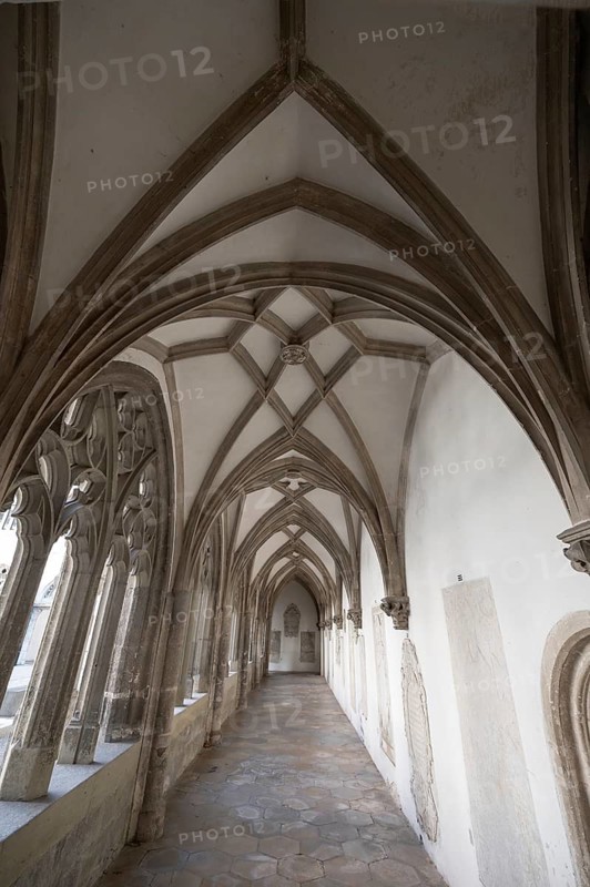 Late Gothic cloister, built 1410 - 1504, Eichstätt Cathedral, Upper Bavaria, Germany