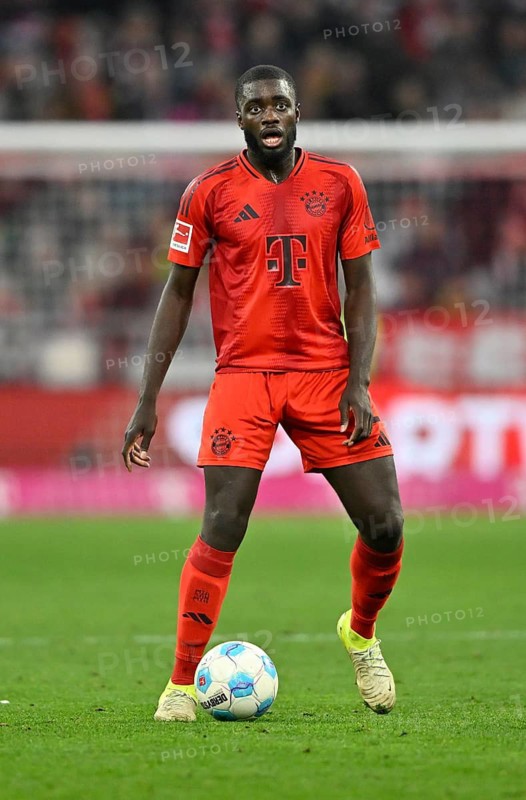 Dayot Upamecano FC Bayern Munich FCB (02) Action on the ball Allianz Arena, Munich, Bavaria, Germany