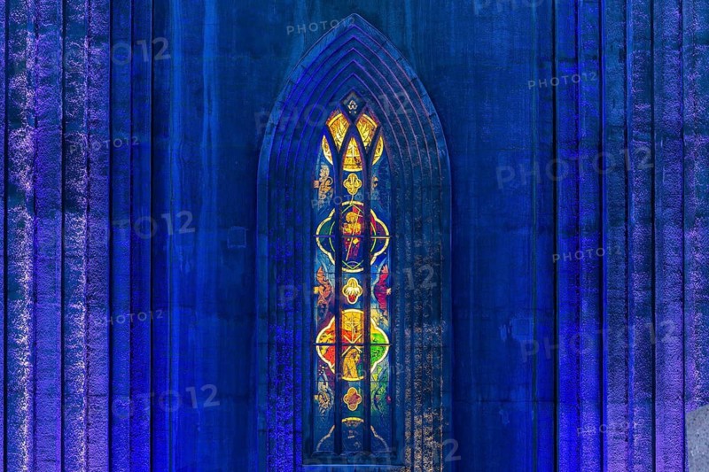 Hallgrímskirkja, Evangelical Lutheran Parish Church of the Icelandic State Church, window on the forehead, blue hour, winter, Reykavik, Iceland, Scandinavia