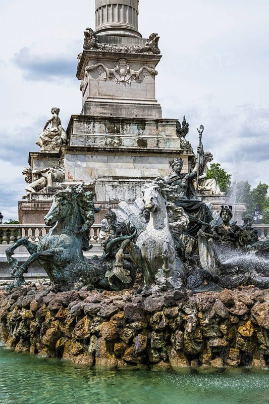 Fontaine du Char du Triomphe de la Concorde, Place des Quinconces, Bordeaux, Gironde, Nouvelle-Aquitaine, France