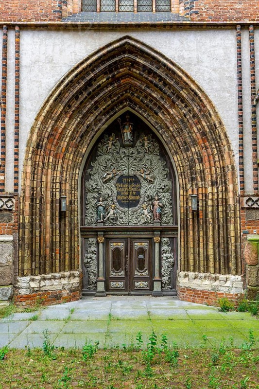 The historic old town of Stralsund, UNESCO World Heritage Site, portal of St Nicholas' Church, Alter Markt, Mecklenburg-Western Pomerania, Germany