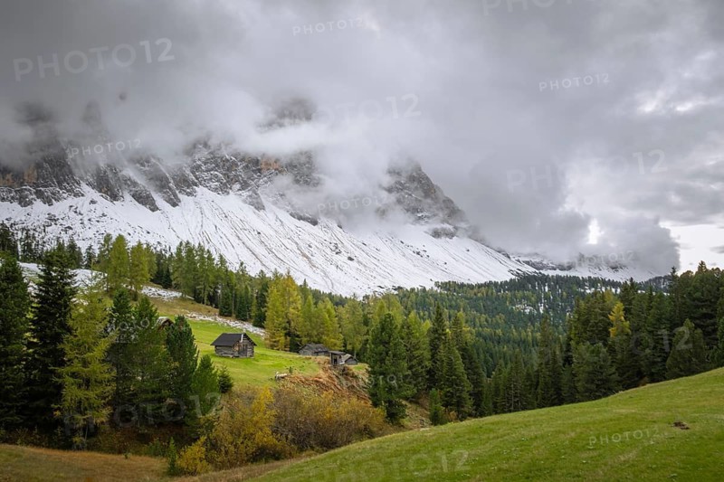 View of part of the Odle group from the Gampen meadow, Dolomites, snow, Puez-Odle nature park Park, St. Magdalena, Funes, Funes, Funes Valley, South Tyrol, Italy
