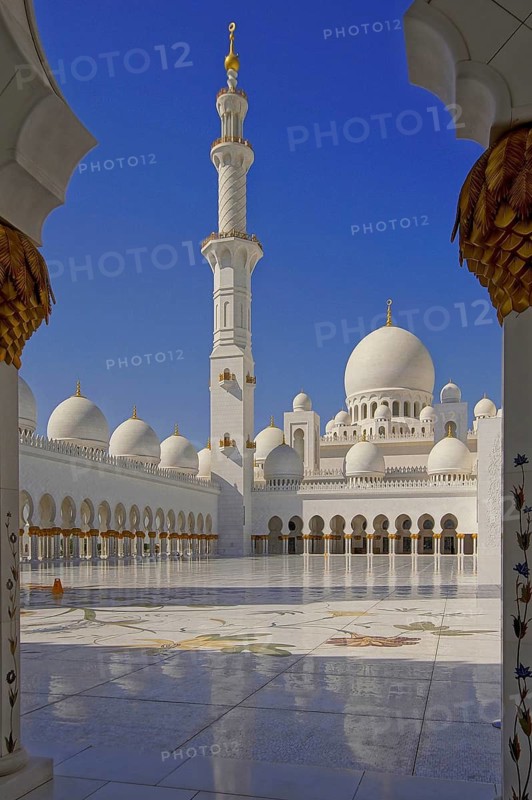 Sheik Zayed Mosque, Sheikh Zayed Mosque, Grand Mosque, Abu Dhabi, Middle East, Emirate, United Arab Emirates, UAE, island in the Persian Gulf, peninsula, exterior view, blue sky, white mosque