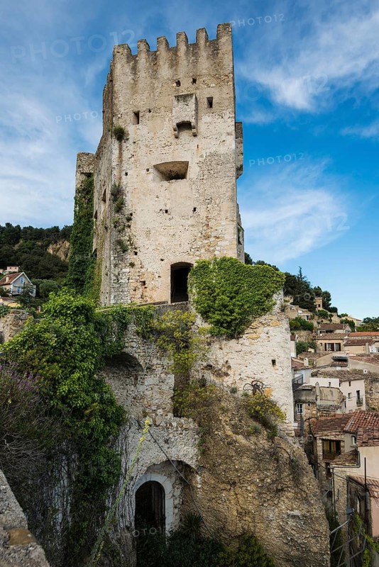 Picturesque mountain village overlooking the sea, Roquebrune, Roquebrune-Cap-Martin, near Monaco, Cote d'Azur, Alpes-Maritimes, Provence-Alpes-Cote-d'Azur, South of France, France