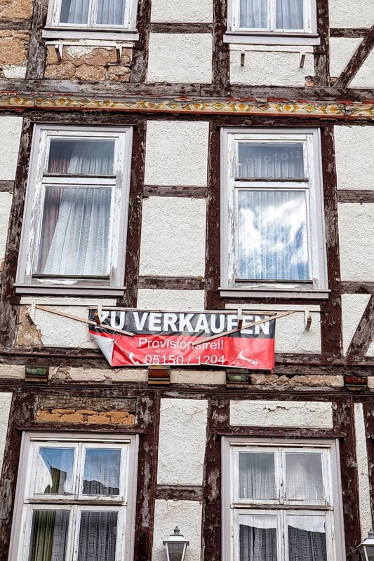 House for sale, bad condition, Bodenwerder, Weserbergland, Lower Saxony, Germany