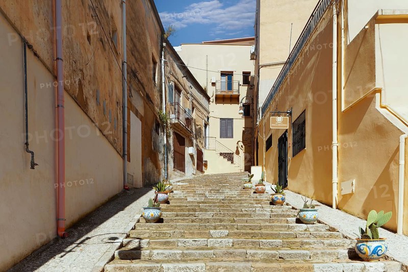 Alley, staircase, picturesque, historical center, Sciacca, port town, thermal spa, old town, Agrigento Free Community Consortium, Sicily region, Italy, Mediterranean