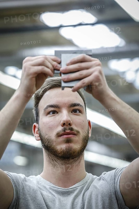 Remscheid, North Rhine-Westphalia, Germany - Trainees in the metalworking trades here during basic training, Remscheid Vocational Training Centre for the Metal and Electrical Industry. - FOR EDITORIAL USE ONLY!