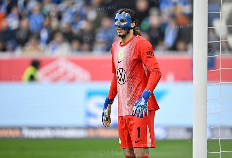 Goalkeeper Kamil Grabara VfL Wolfsburg (01) with carbon mask Soccer Bundesliga, PreZero Arena, Sinsheim, Baden-Württemberg, Germany
