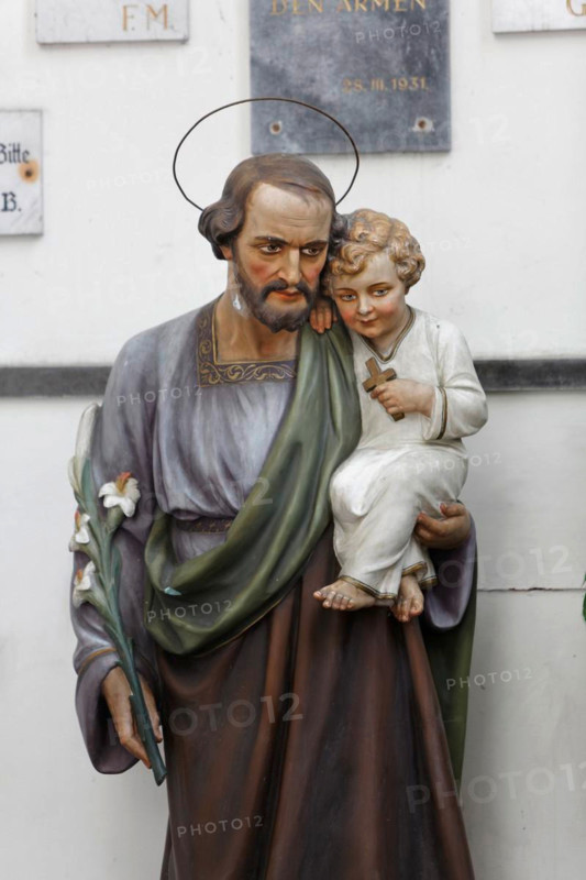 Minoritenkirche, Roman Catholic church on Minoritenplatz, Antonius Chapel with bust of St. Anthony, Vienna, Austria
