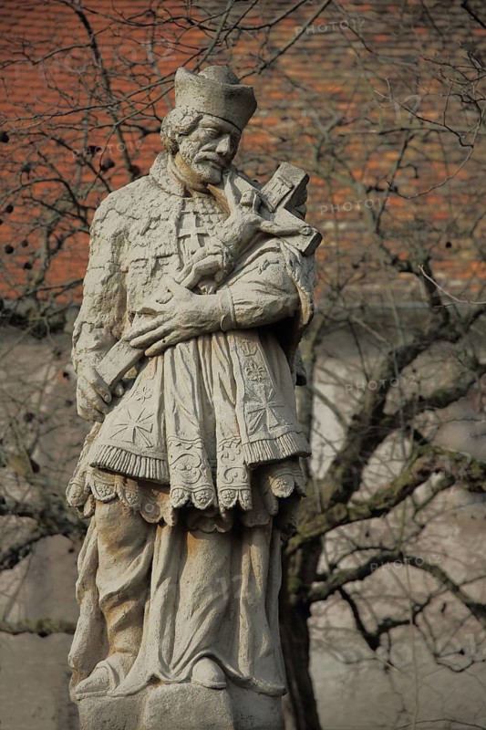 Sculpture of Saint Martin with crucifix, Hattersheim, Taunus, Hesse, Germany
