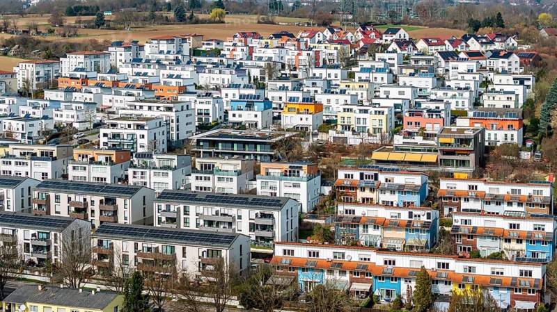 Hohlgrabenäcker settlement in Zazenhausen. There are 265 private homes and 9 apartment blocks in modern architecture in dense development. aerial view. Stuttgart, Baden-Württemberg, Germany