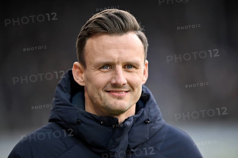 Claus Costa Director Professional Football Hamburger SV HSV Portrait Smiles Football Bundesliga, Voith-Arena, Heidenheim, Baden-Württemberg, Germany