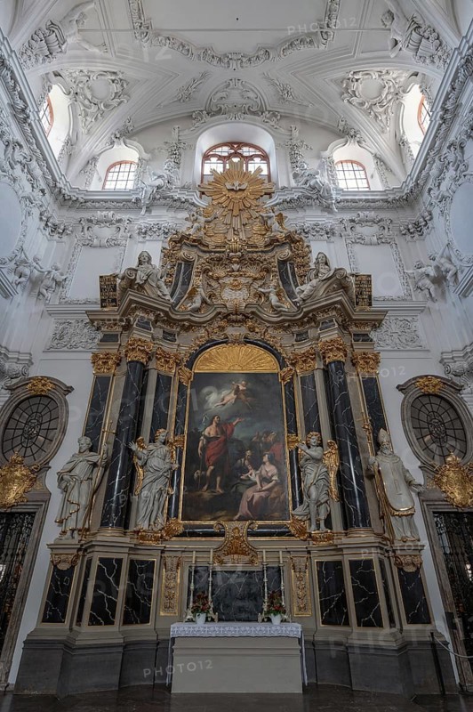 Altar in St Kilian's Cathedral, Würzburg, Lower Franconia, Bavaria, Germany