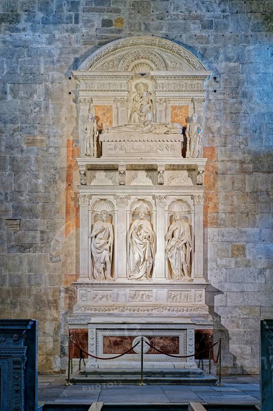 Altar of Saint Regulus, Altare di San Regolo, sculptor Matteo Civitali, Cathedral, Cattedrale di San Martino also Duomo di Lucca, Lucca, Tuscany, Italy