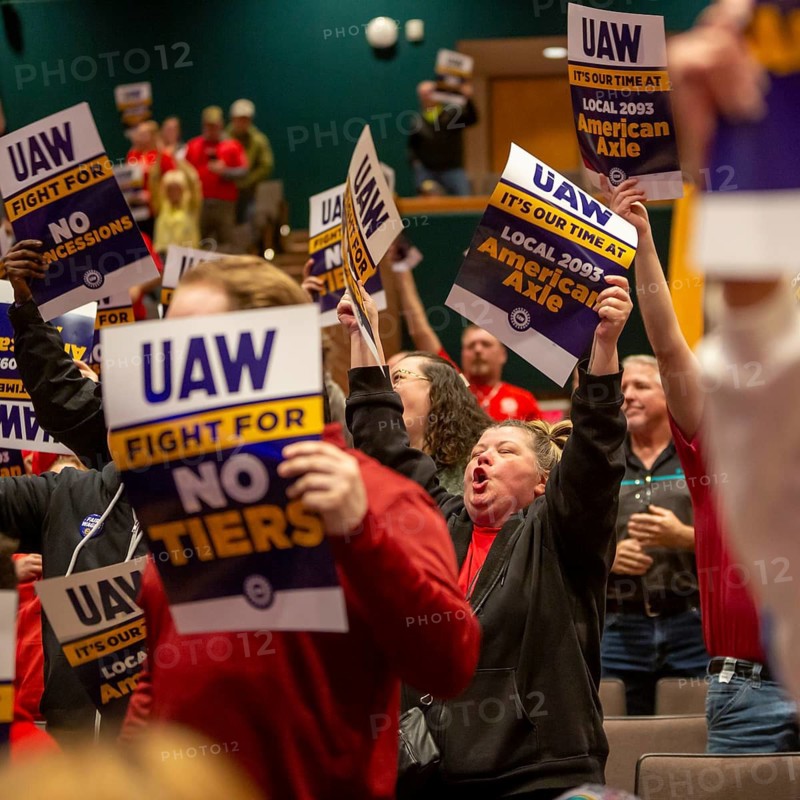 Three Rivers, Michigan USA - 29 March 2026 - Members of the United Auto Workers rally for better wages as contract negotiations begin with American Axle (aka Dauch Corp.). Workers accepted up to 50 percent wage cuts in 2008 to keep the company open. Top pay now is $22 an hour. American Axle is a Tier 1 parts supplier to General Motors