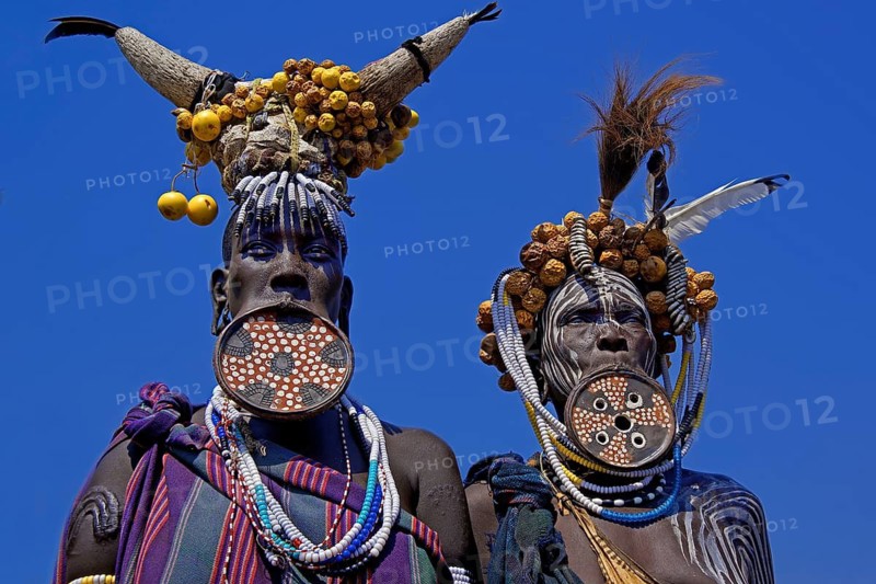 Africa, Ethiopia, Omo River Valley, Morsi, woman, woman, plate lips, lip plate, clay plate in the lower lip, two people, Omo Valley, Ethiopia