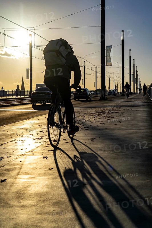 Traffic on the Kennedy Bridge, middle of the 3 Rhine bridges in Bonn, connects the centre of Bonn and the district of Beuel, federal road B56, light rail lines and footpaths and cycle paths, Bonn North Rhine-Westphalia, Germany