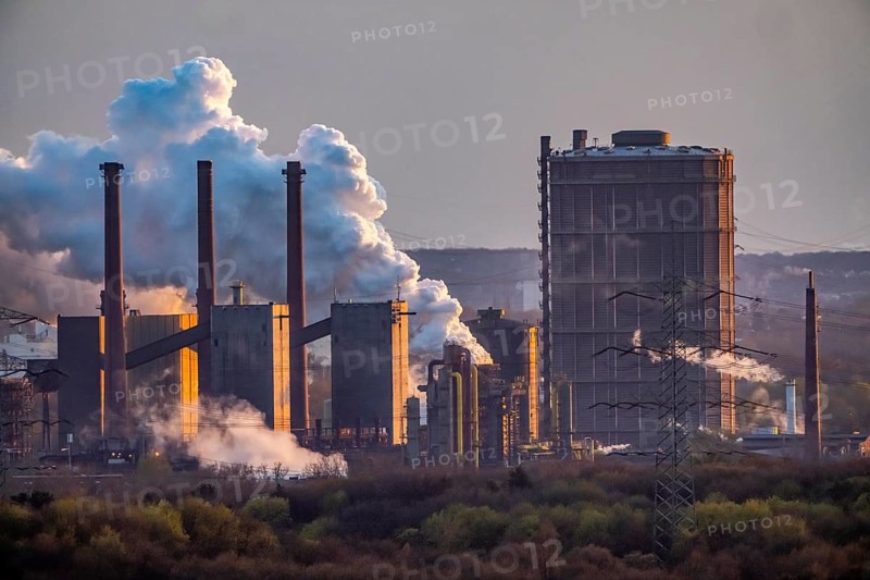 Prosper coking plant, operated by steel company ArcelorMittal, 146 coke ovens with a daily output of 5500 tons of coke, extinguishing cloud, gasometer, Bottrop, North Rhine-Westphalia, Germany