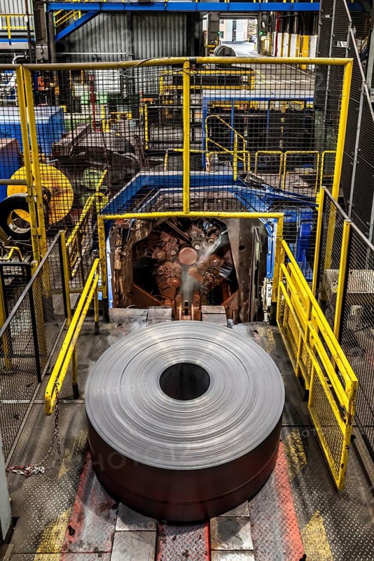 ThyssenKrupp Warmwalzwerk, Coil in der Haspelanlage der Mittelbandstraße, Hohenlimburg, Hagen, North Rhine-Westphalia, Germany