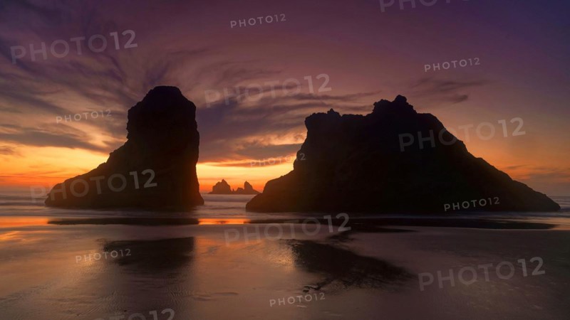USA, Bandon, Oregon, Facerock Beach, Pacific Ocean, Bandon, Oregon, USA