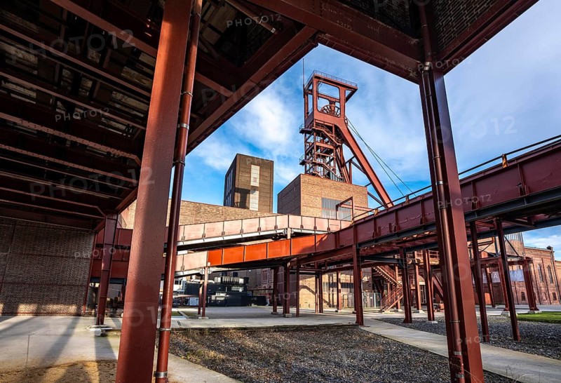 Zollverein colliery, 1/2/8 mine, shaft 1 strut conveyor frame, wagon circulation, UNESCO World Heritage Site, Essen, North Rhine-Westphalia, Germany