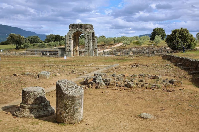 Tetrapylon and Roman archaeological site Ciudad Romana de Caparra with archway, Roman archaeological town, Oliva de Plasencia, Extremadura, Spain