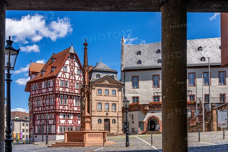 View from the town hall of the reconstructed half-timbered building of the Löwenapotheke, Stiftsbrunnen, the historic Stiftsglöcknerhaus and the Abbey Museum, Stiftsplatz, Aschaffenburg, Lower Franconia, Bavaria, Germany