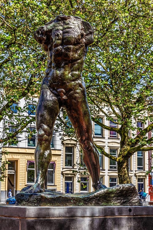 Sculpture The Farewell to Umberto Mastroianni, Italy 1955, sculpture route along the Westersingel, Rotterdam, the Netherlands