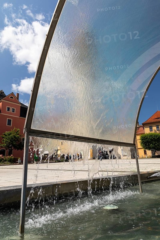 Fountain on the Kornmarkt with Reichenturm, Bautzen, Upper Lusatia, Saxony, Germany