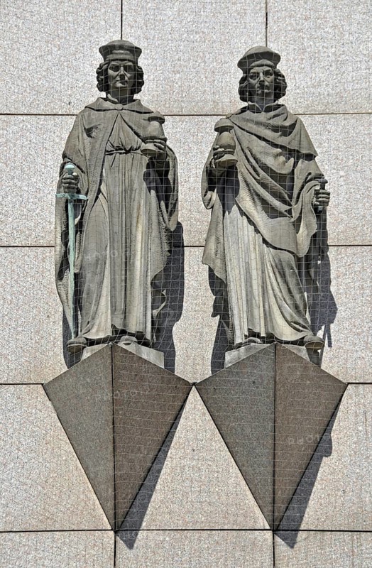 The sandstone figures of Essen's patron saints and Saints Cosmas and Damian in the entrance area of the town hall. With a height of 106 metres and 69, 000 square metres of office space, Essen City Hall is one of the largest in Germany, Essen, North Rhine-Westphalia, Germany