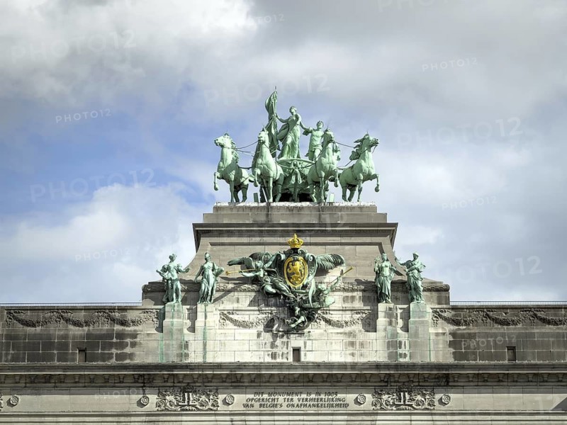 Close-up of the Quadriga bronze statue on the triumphal arch in the Jubelpark (Parc du Cinquantenaire), Brussels, Belgium