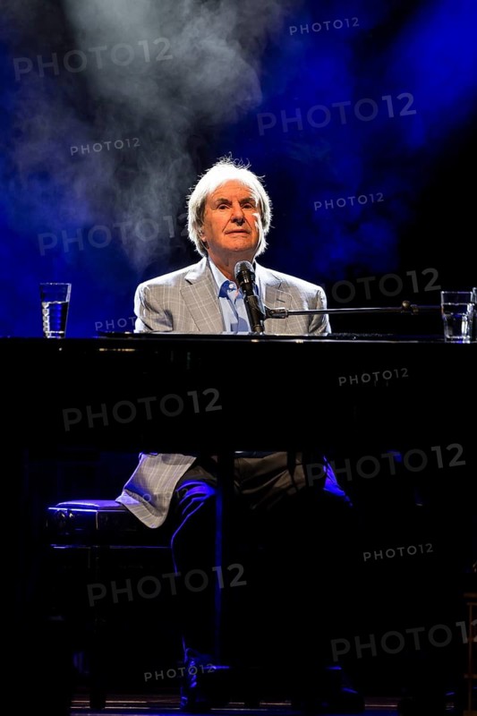Chris de Burgh live on 50LO Tour at the Tempodrom in Berlin on 03.11.2024