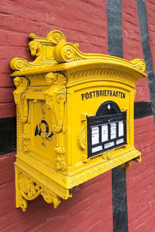 Old letterbox, post, mail, communication, analogue, letter, correspondence, Rheda, Rheda-Wiedenbrück, North Rhine-Westphalia, Germany