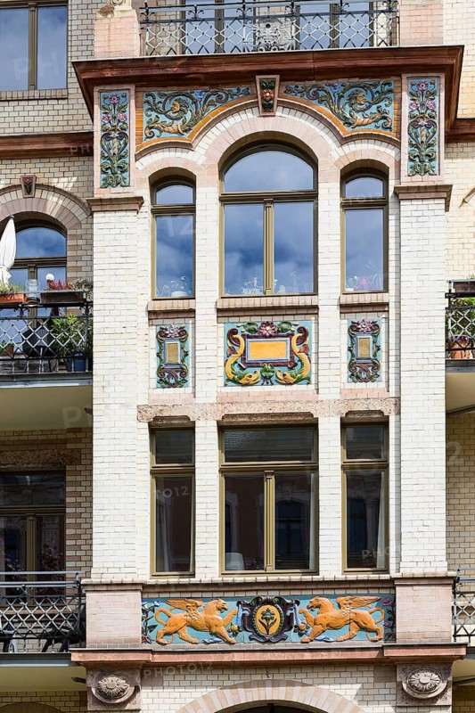 Majolica houses by architect Reinhold Siebert, richly decorated town houses in early Art Nouveau, residential complex, Art Nouveau villas and Wilhelminian era buildings on the Kaßberg, Chemnitz, Saxony, Germany