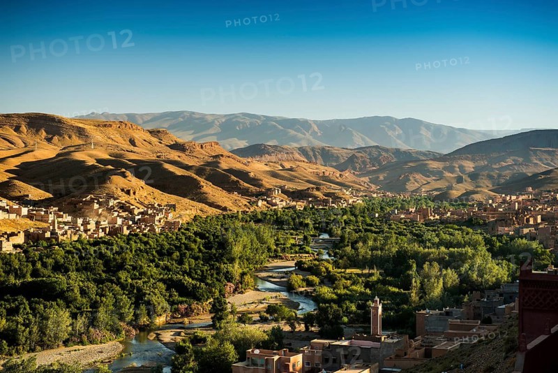 Oasis and city, Boumalne Dades, Dades Valley, Atlas Mountains, Morocco
