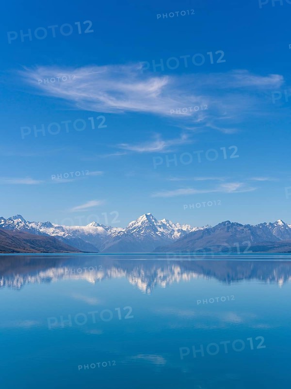 Landscape with mountain and lake. Lake Pukaki and Mount Cook. Aoraki Mount Cook National Park, Canterbury, South Island, New Zealand