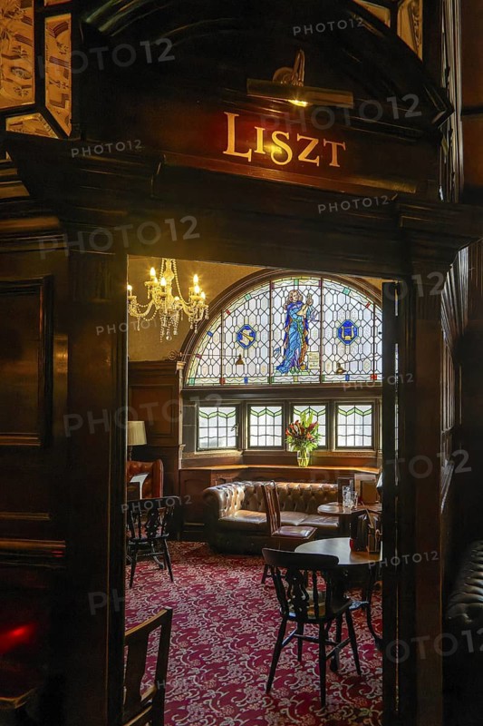 Grade 1 listed interior of the Philharmonic Dining Rooms public house, Hope Street, Liverpool, England, UK