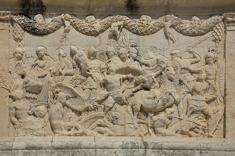 Relief in stone with battle scene, figures, stonework, handicrafts, mausoleum, Julier monument, Glanum, Les Antiques, St, Saint-Rémy-de-Provence, Alpilles, Bouches-du-Rhône, Provence, France