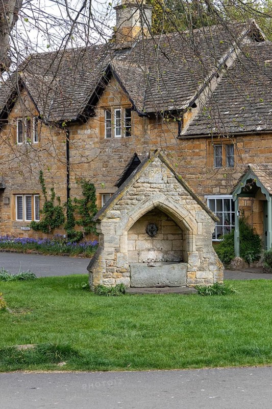 Honey-coloured house, Lower Slaughter, The Cotswolds, Gloucestershire, England, Great Britain