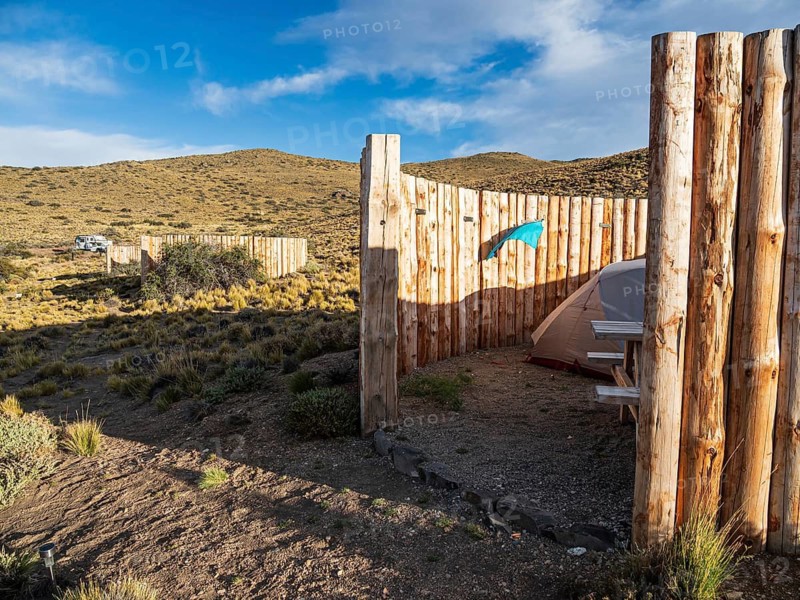 Wind-protected tent pitches, campsite La Señalada, Parque Patagonia Argentina, Park Patagonia Argentina, Argentina