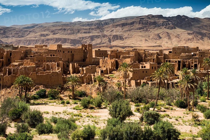 Oasis and city, Tinejdad, Drâa-Tafilalet region, Atlas Mountains, Morocco